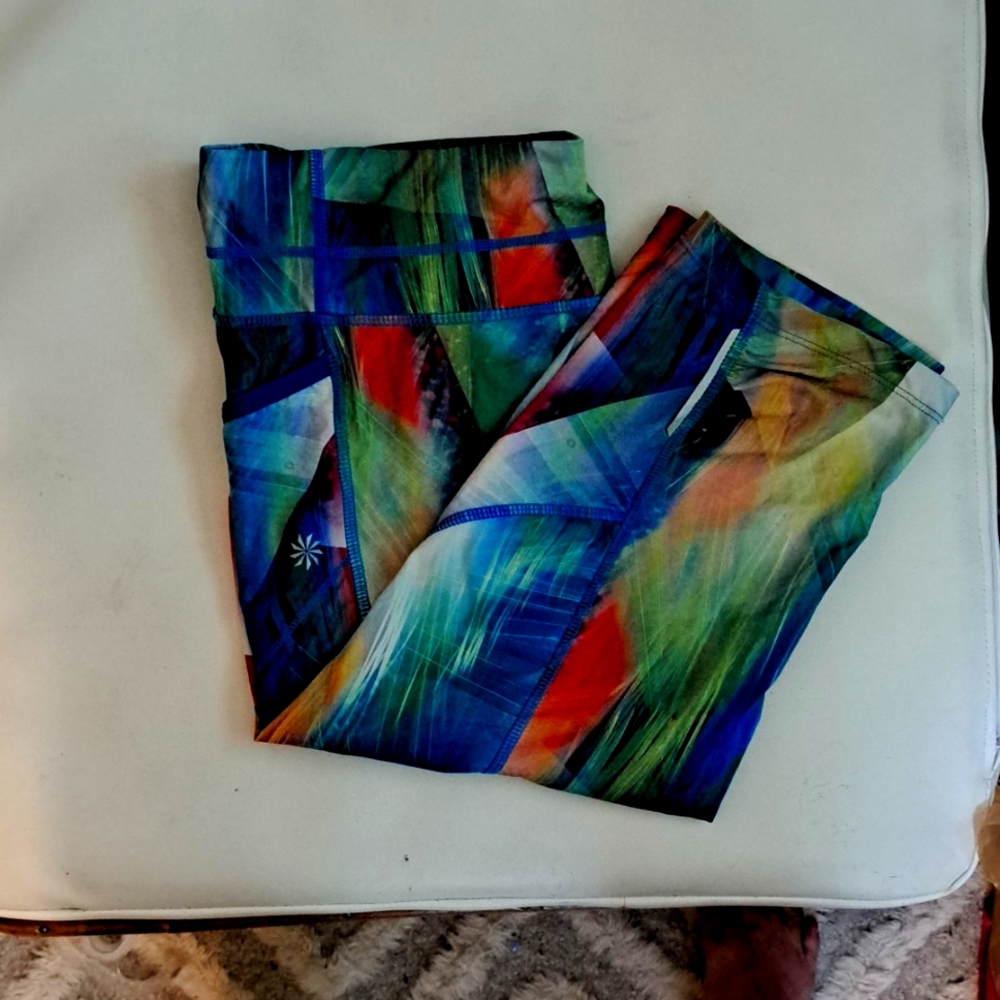 Womens size medium crop leggings